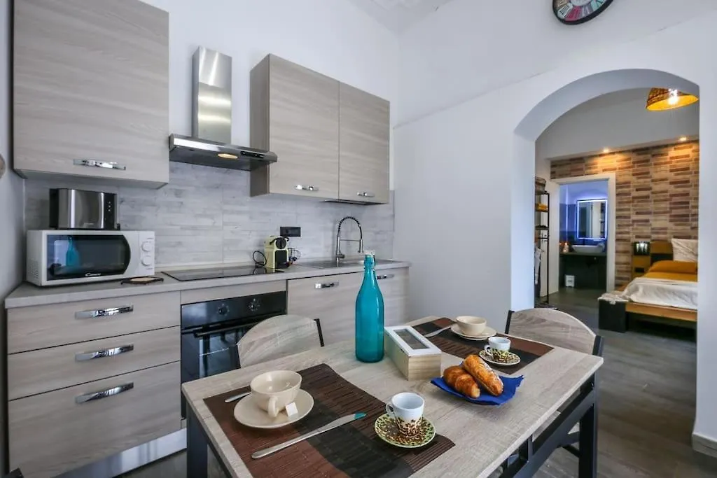 Sweet Home, Wi-Fi, Netflix, Disney Plus, Prime Video Quartu Sant'Elena Apartment